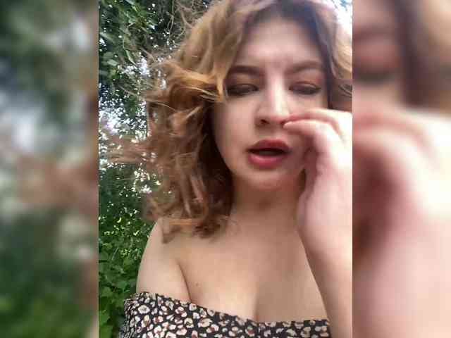LilianLovee webcam