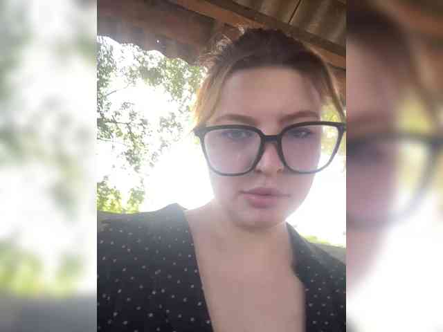 LilianLovee webcam