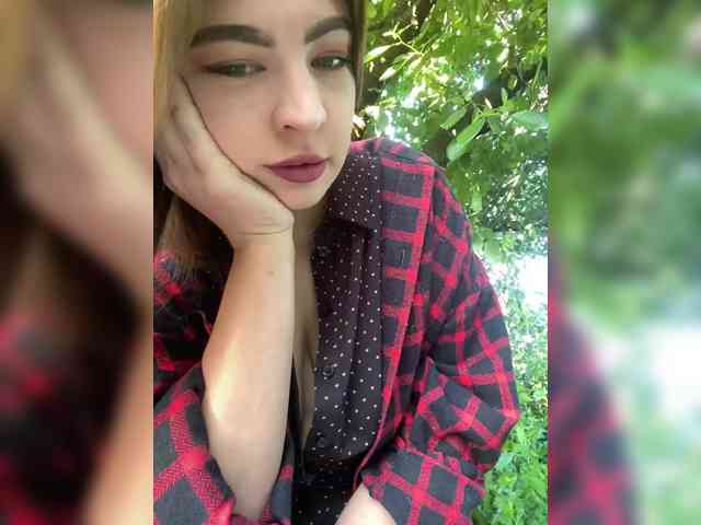 LilianLovee webcam