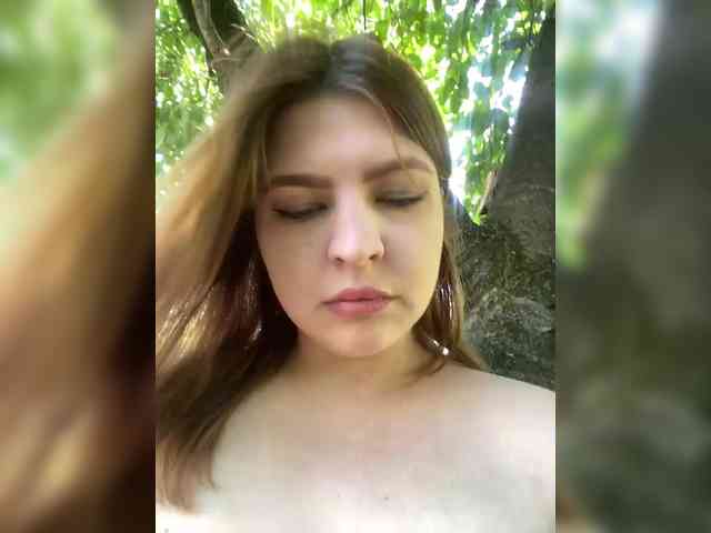 LilianLovee webcam