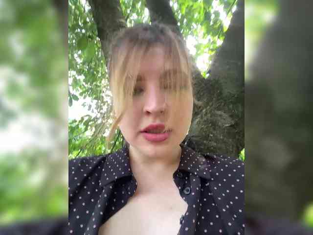 LilianLovee webcam
