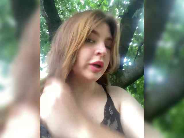 LilianLovee webcam