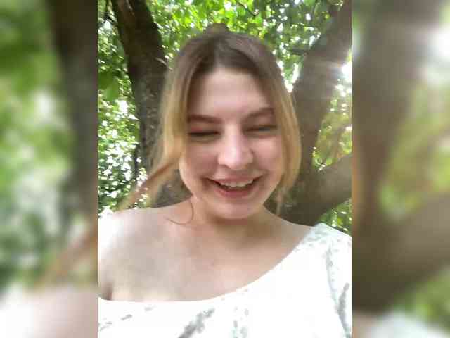 LilianLovee webcam