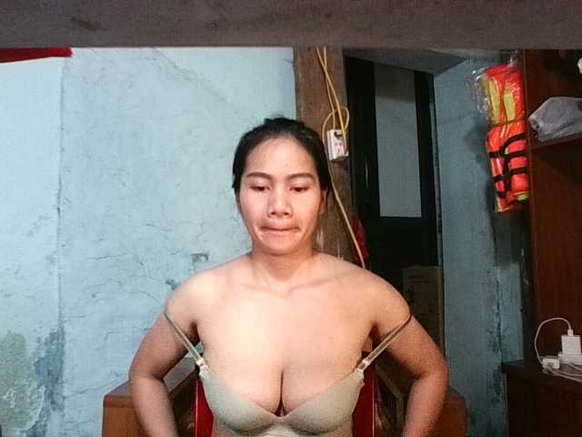 EllaShow93's BongaCams show and profile