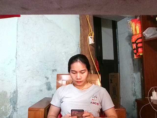 EllaShow93's BongaCams show and profile