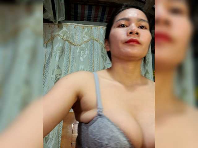 EllaShow93's BongaCams show and profile