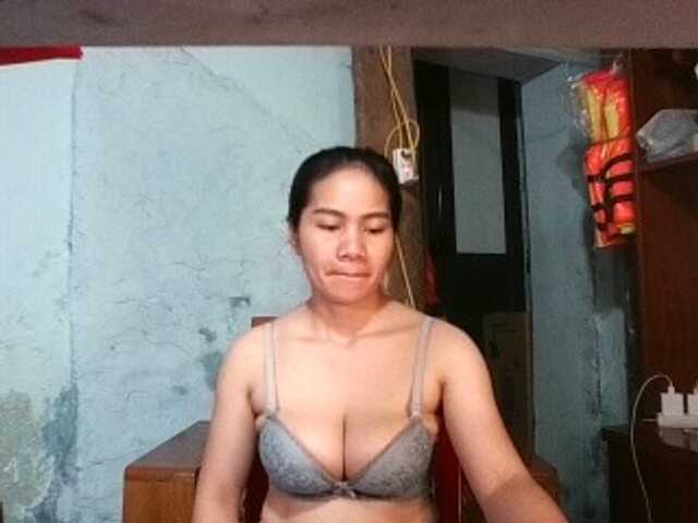 EllaShow93's BongaCams show and profile