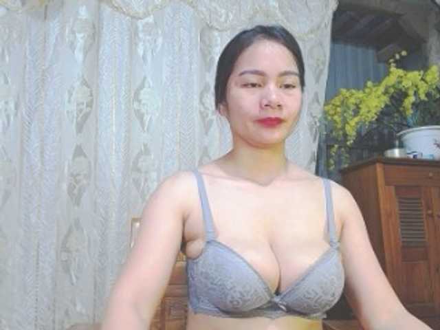 EllaShow93's BongaCams show and profile