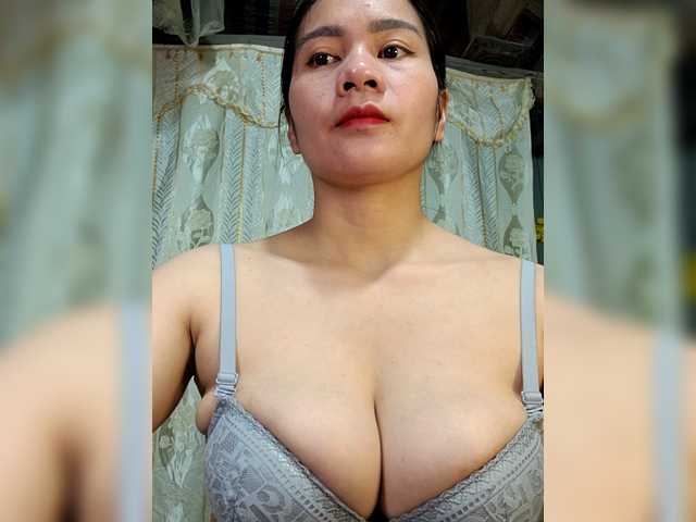 EllaShow93's BongaCams show and profile