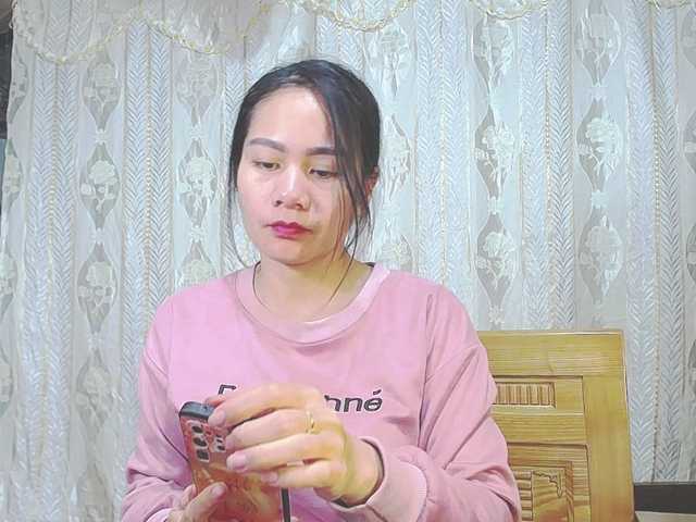 EllaShow93's BongaCams show and profile