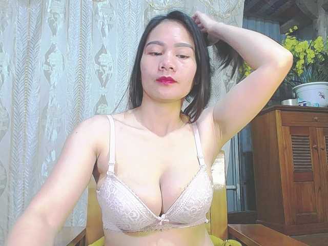 EllaShow93's BongaCams show and profile