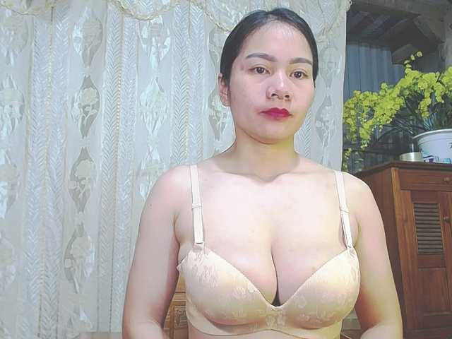 EllaShow93's BongaCams show and profile