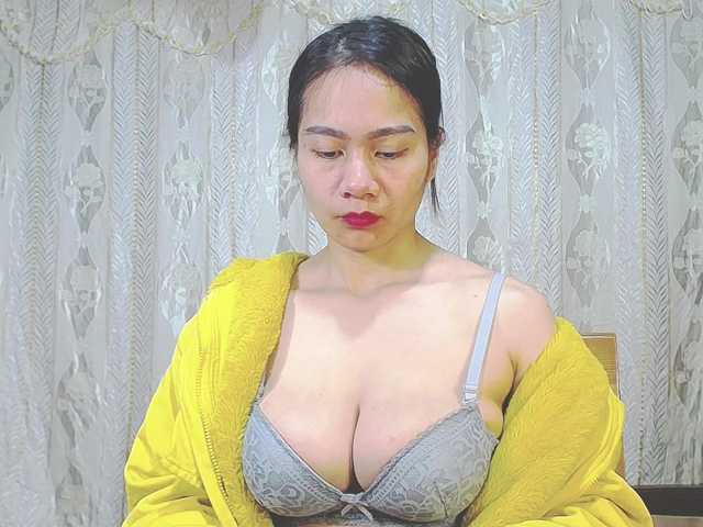 EllaShow93's BongaCams show and profile