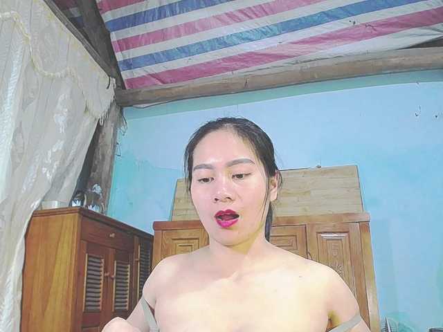 EllaShow93's BongaCams show and profile