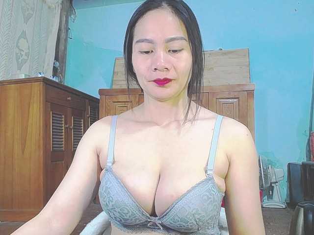 EllaShow93's BongaCams show and profile