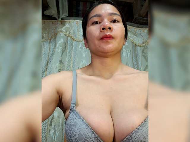 EllaShow93's BongaCams show and profile