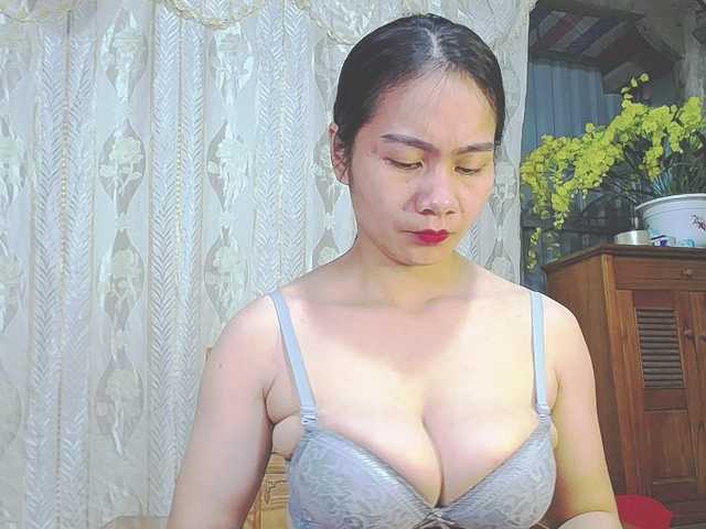 EllaShow93's BongaCams show and profile