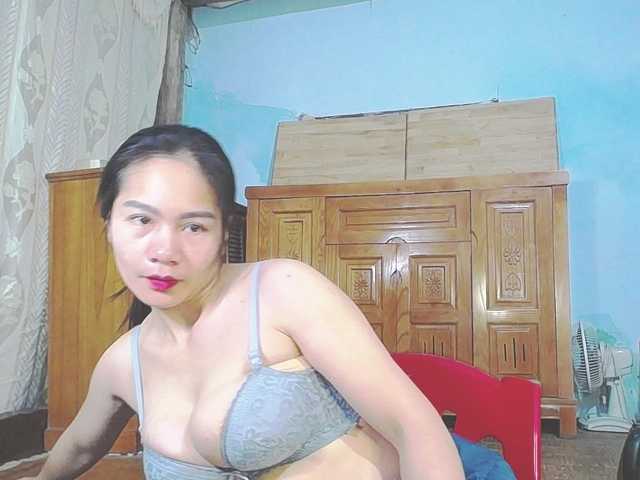 EllaShow93's BongaCams show and profile