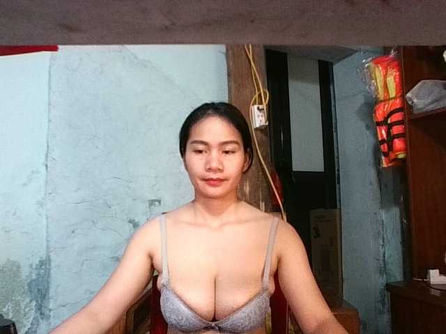 EllaShow93's BongaCams show and profile