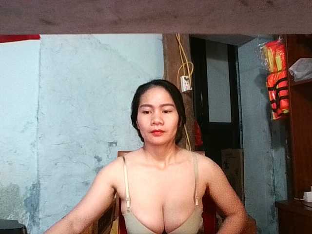 EllaShow93's BongaCams show and profile