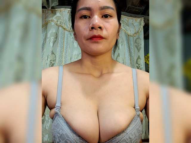 EllaShow93's BongaCams show and profile