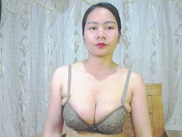 EllaShow93's BongaCams show and profile