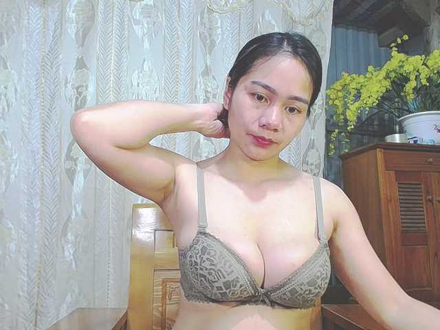 EllaShow93's BongaCams show and profile