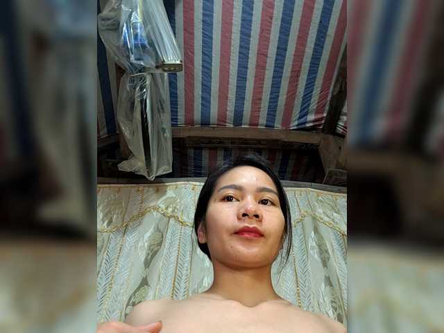 EllaShow93's BongaCams show and profile