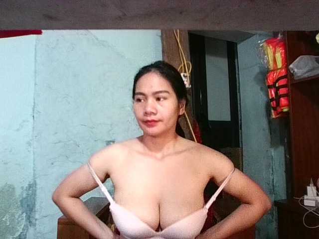 EllaShow93's BongaCams show and profile