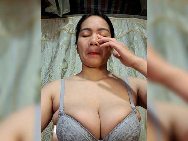 EllaShow93's BongaCams show and profile