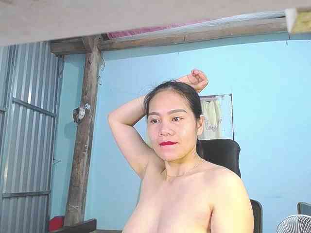 EllaShow93 webcam