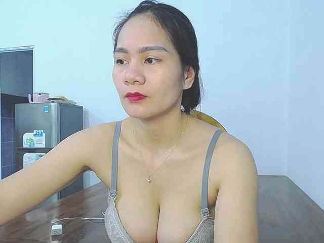 EllaShow93 webcam