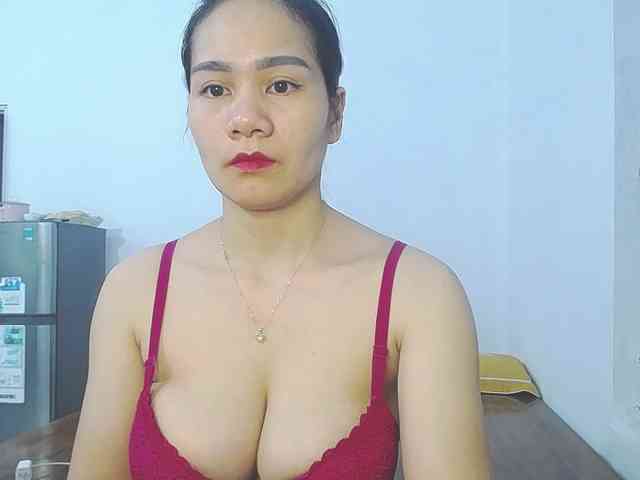 EllaShow93 webcam