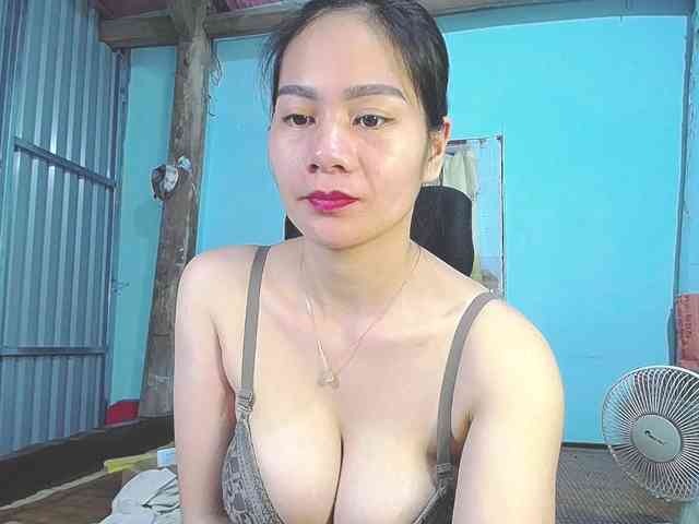 EllaShow93 webcam