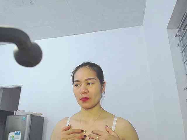 EllaShow93 webcam
