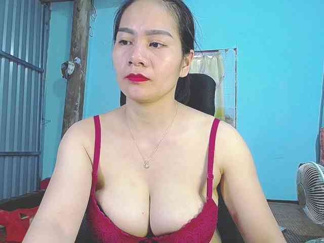 EllaShow93 webcam