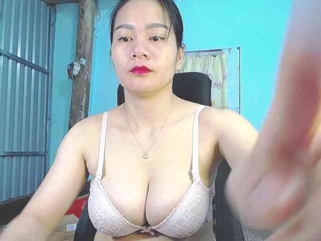 EllaShow93 webcam