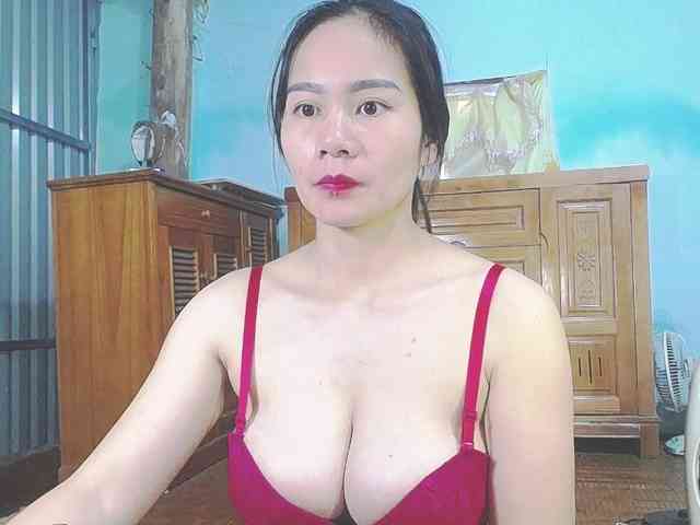 EllaShow93 webcam