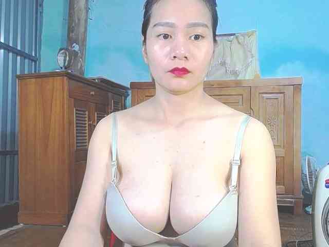 EllaShow93 webcam