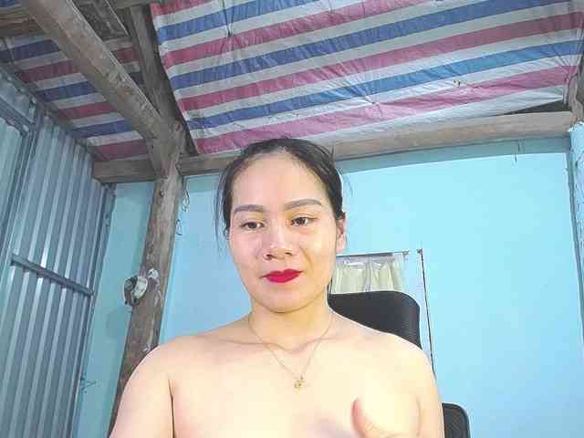 EllaShow93 webcam