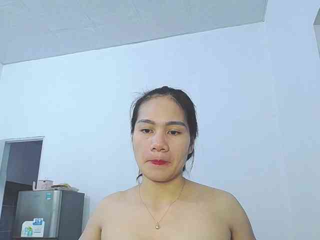 EllaShow93 webcam