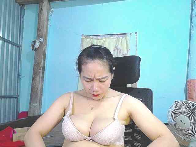 online cam show EllaShow93