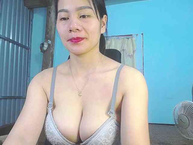 EllaShow93 webcam