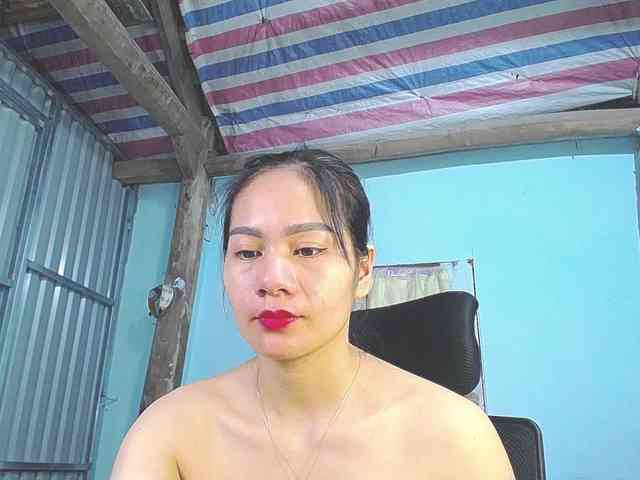 EllaShow93 webcam