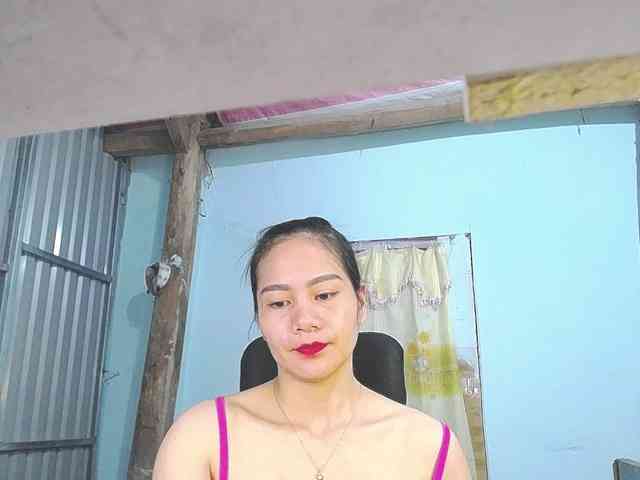 EllaShow93 webcam