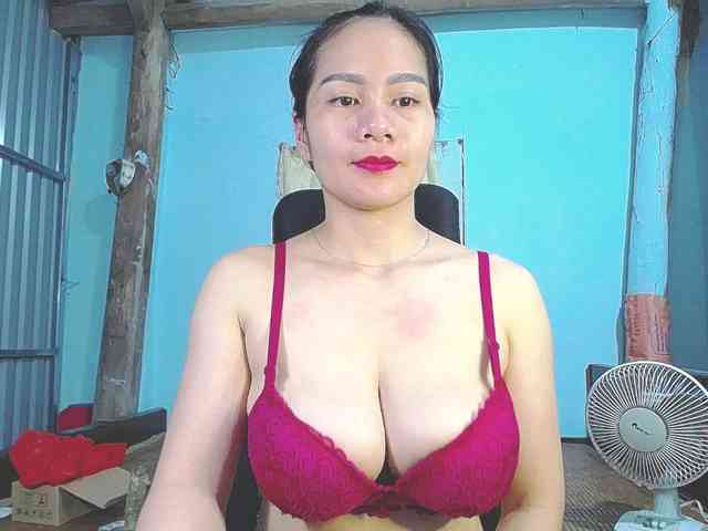 EllaShow93 webcam