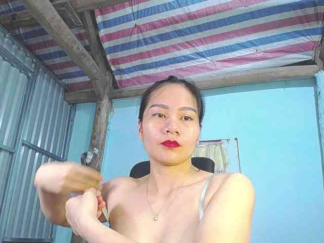 EllaShow93 webcam
