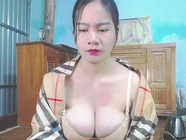 EllaShow93 webcam