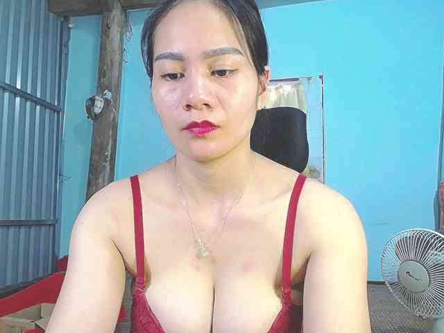 EllaShow93 webcam
