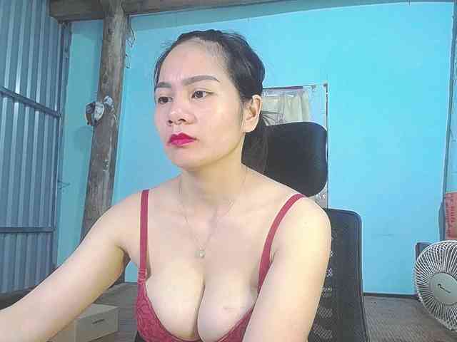 EllaShow93 webcam